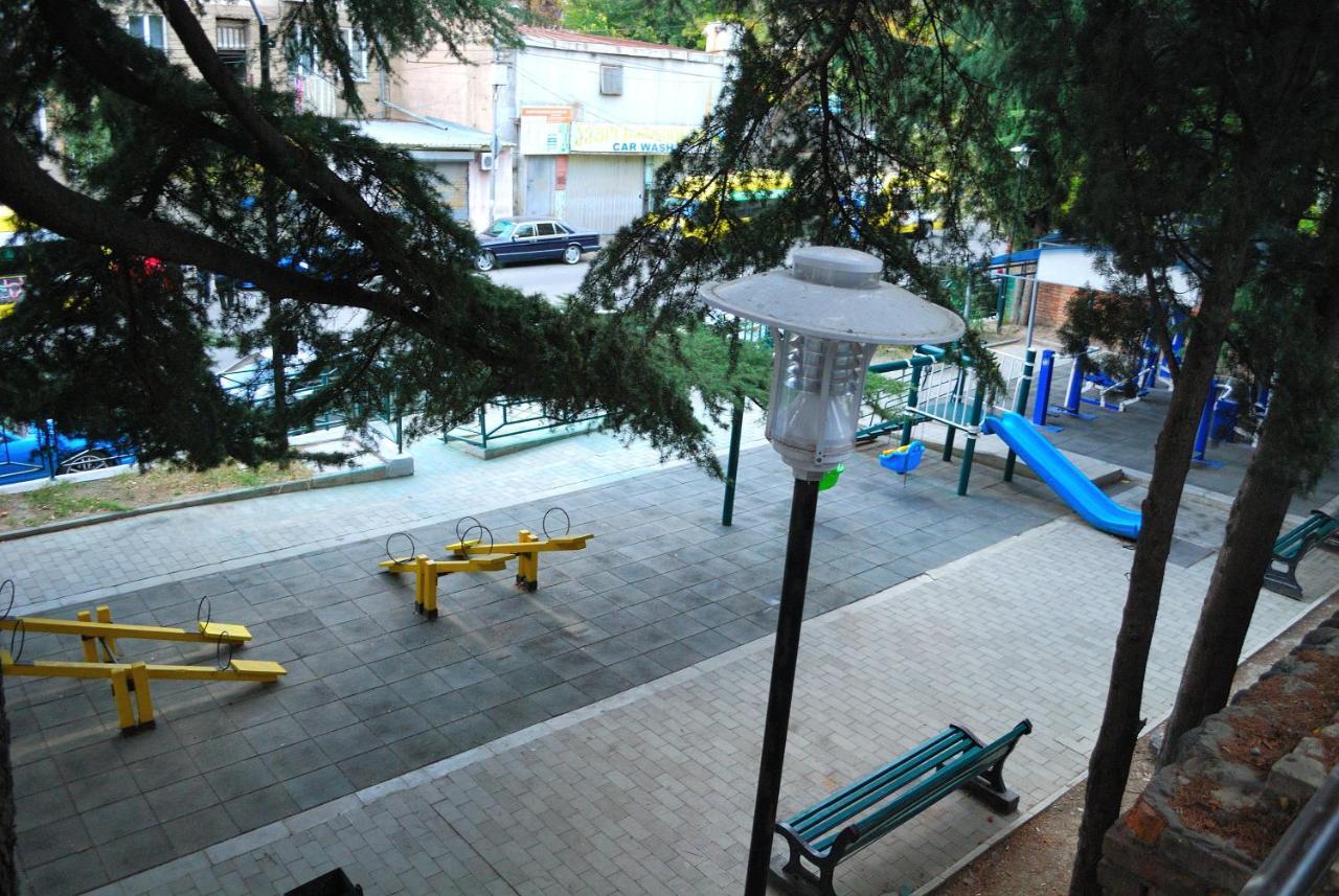 Nikas Apartment Tiflis Dış mekan fotoğraf